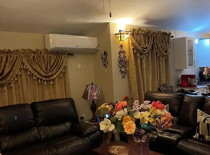 Loveable One-bedroom House With Air Condition Holiday home Montego Bay
